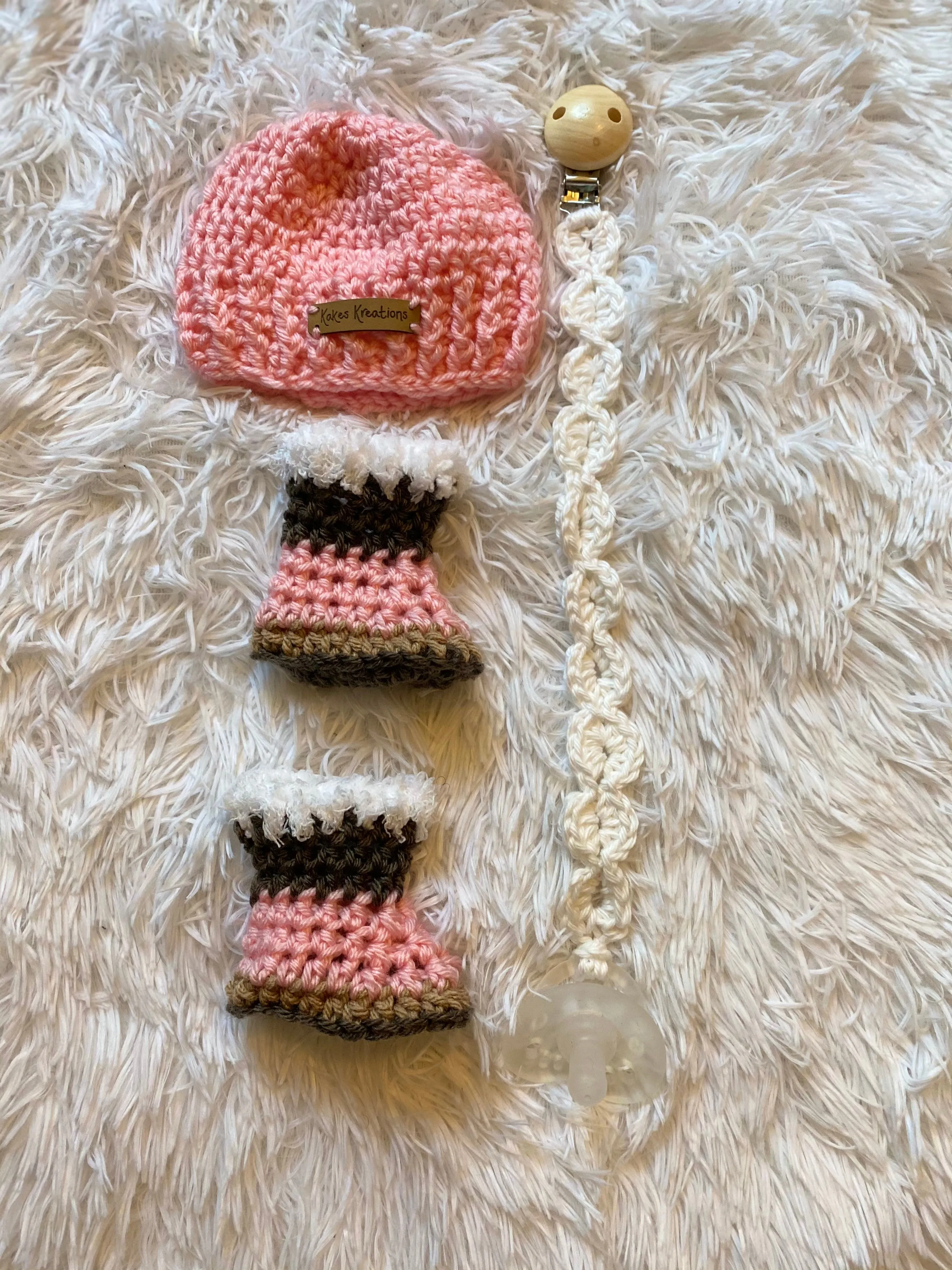 Baby booties & hat set