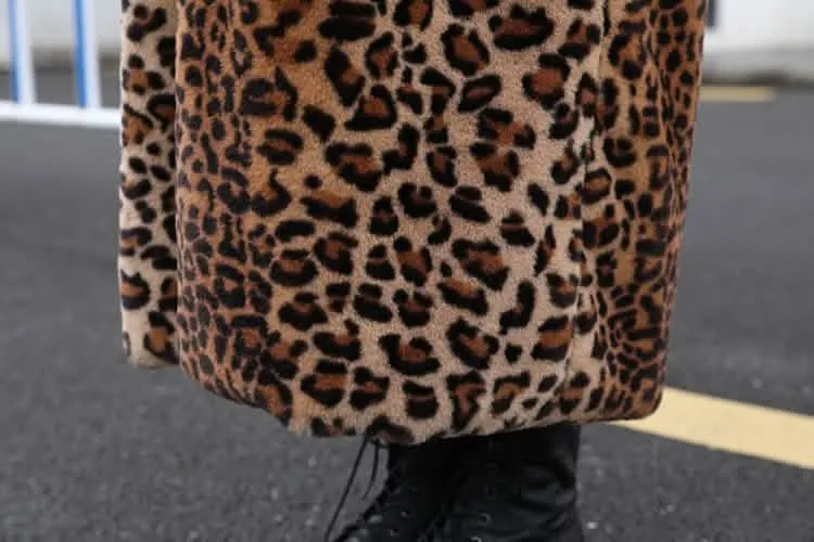 Chic Leopard Print Faux Fur Winter Coat with Elegant Tailored Collar for Women