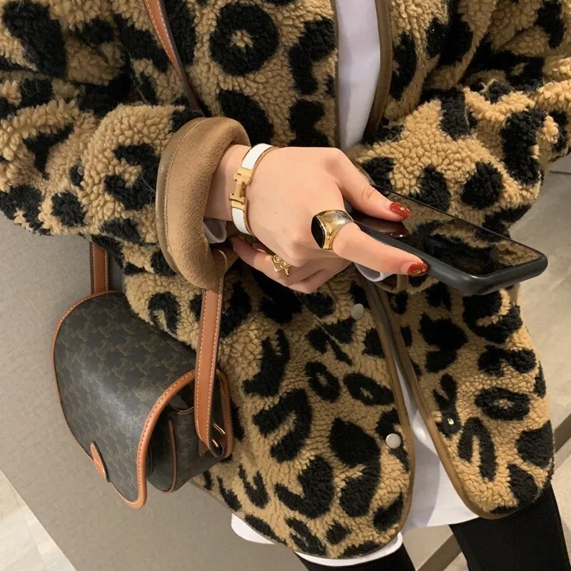 Leopard fur integrated short coat women autumn winter versatile 2021 Korean version loose thin casual thickening jacket