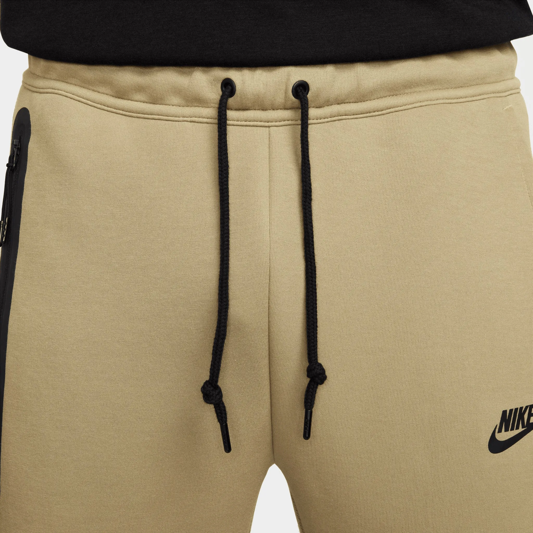 Nike Sportswear Tech Fleece Joggers / Neutral Olive