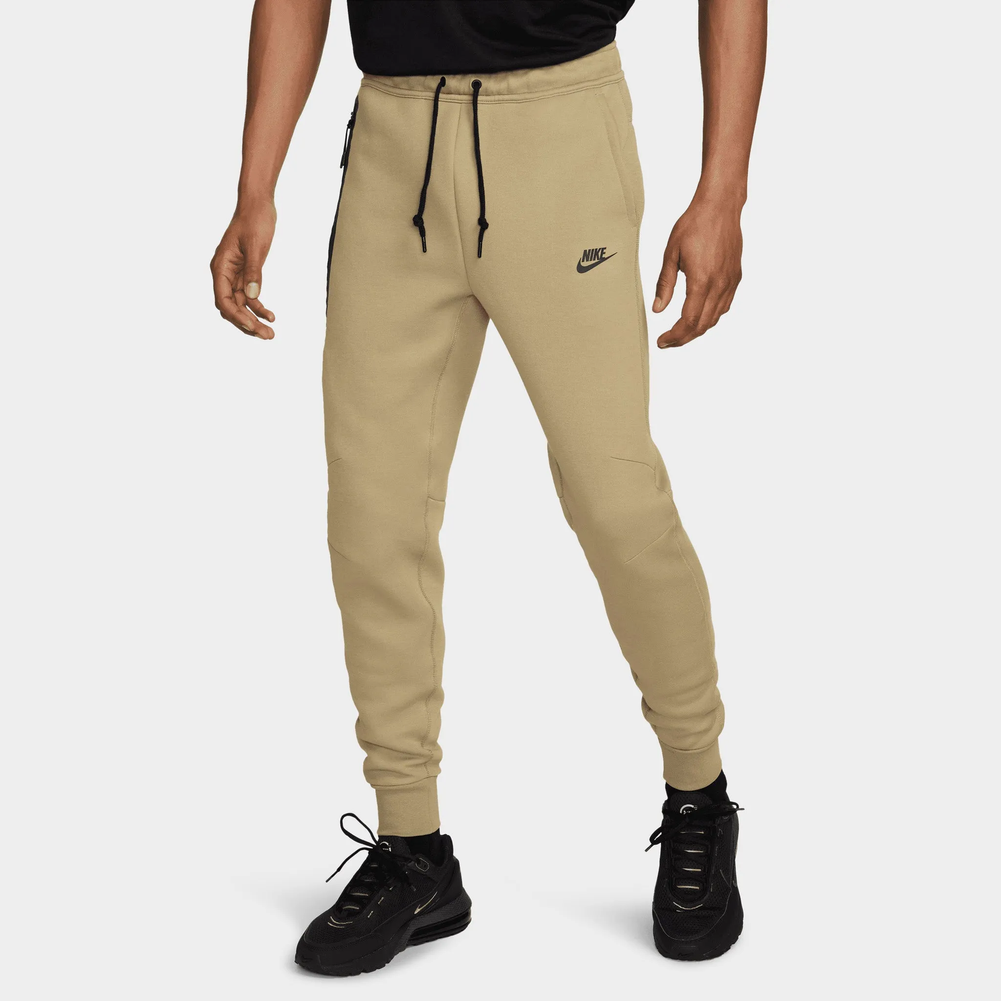 Nike Sportswear Tech Fleece Joggers / Neutral Olive