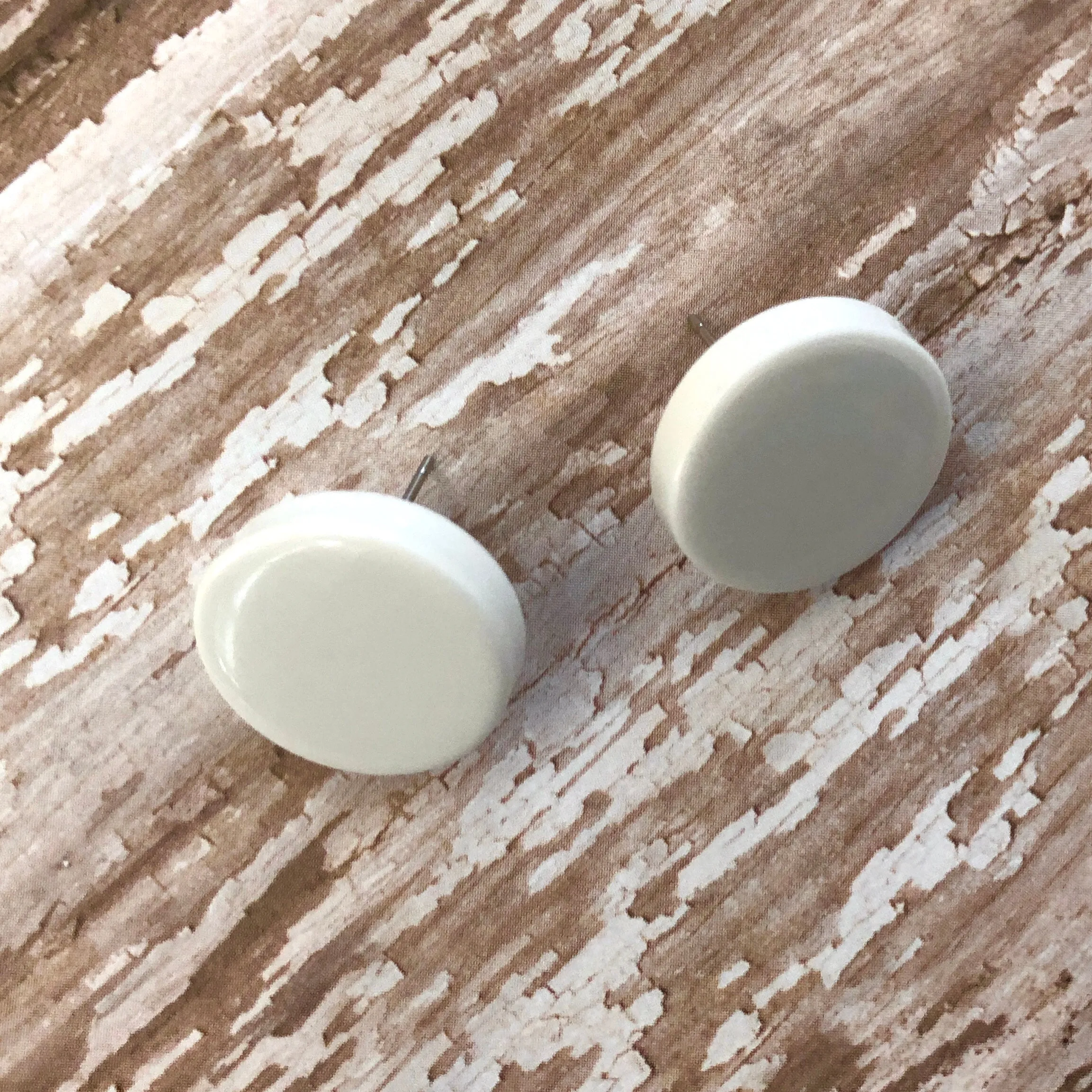 White Button Disc Stud Earrings